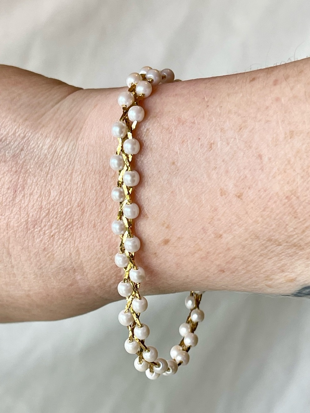 Vintage Pearl Bead Gold Tone Braided Bracelet